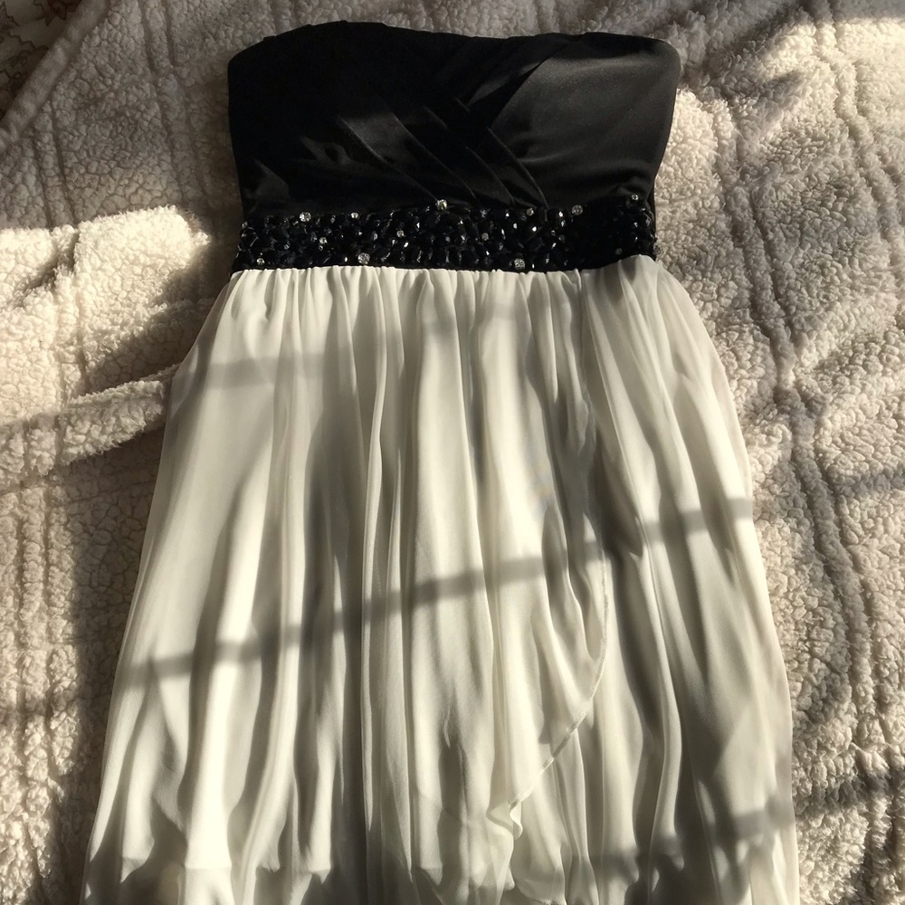 High-Low Black and White Homecoming/Formal Dress